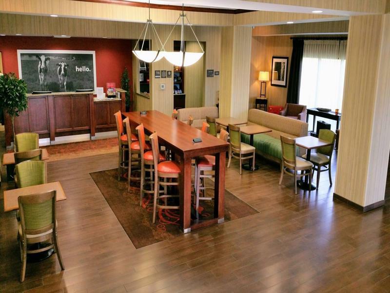 Hampton Inn Tomah Zewnętrze zdjęcie
